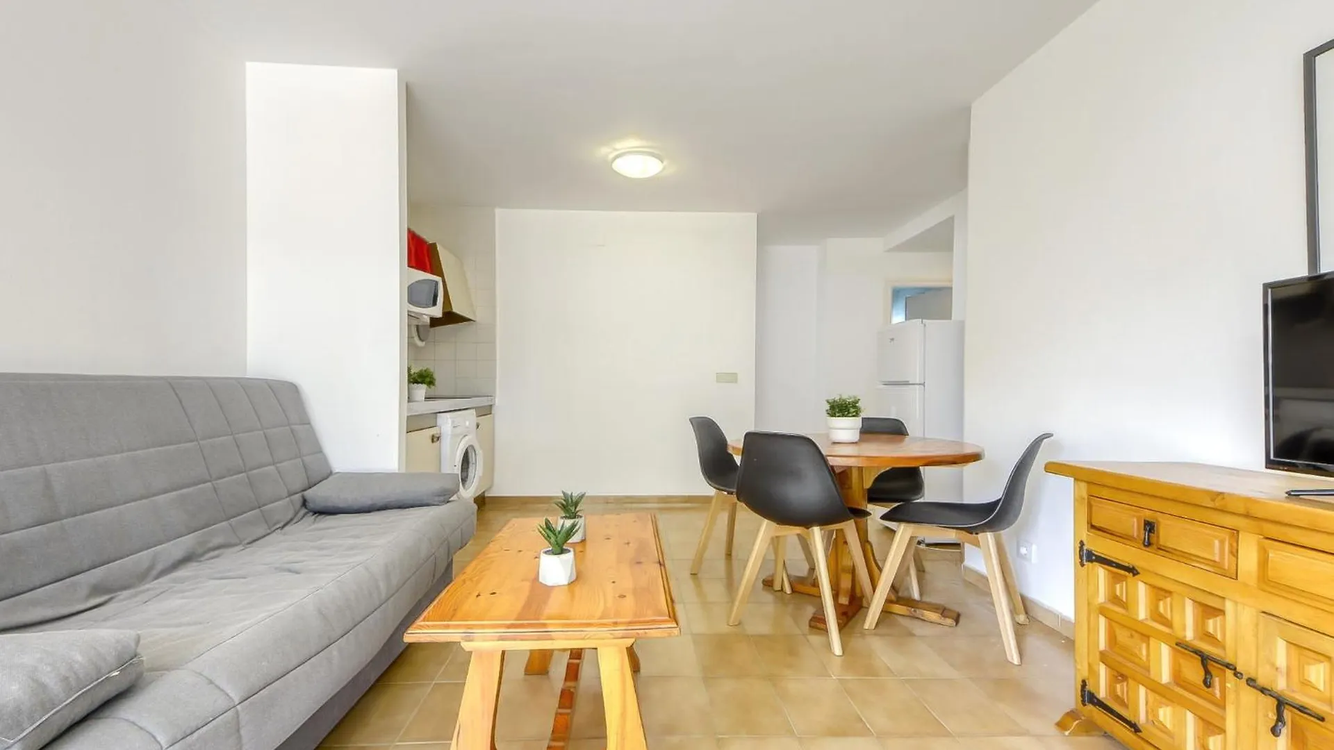 Apartment Mismar-1 By Interhome Roses
